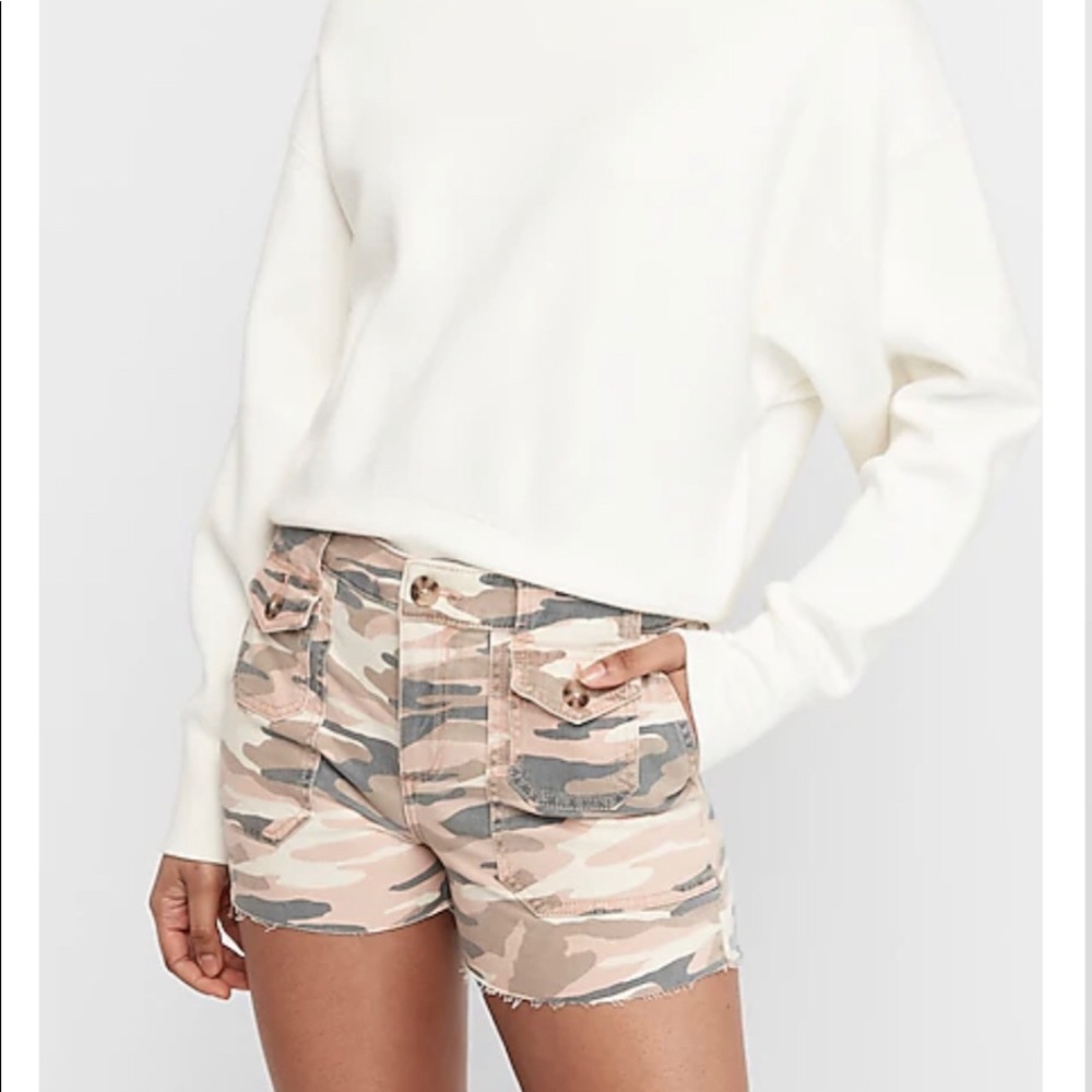 NWT express army print shorts